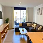 Cozy With Parking & Swimming Pool Apartman *