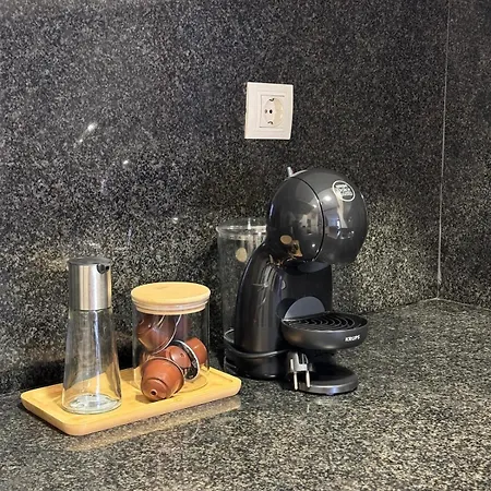 Apartment Cozy Apartment With Parking & Swimming Pool *