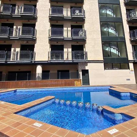 Apartamento Cozy With Parking & Swimming Pool *