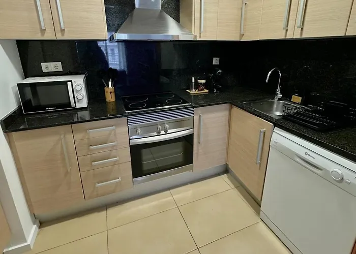 Apartment Cozy With Parking & Swimming Pool