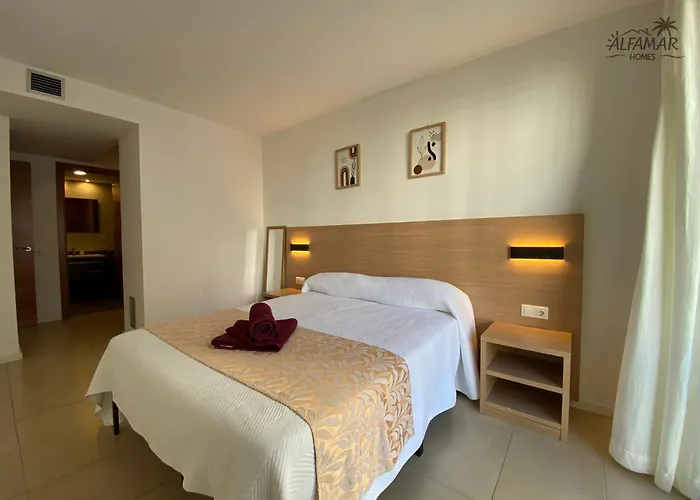 Cozy With Parking & Swimming Pool