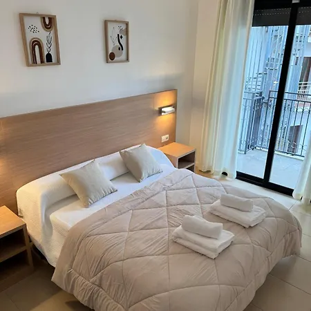 アパート Cozy Apartment With Parking & Swimming Pool リョレート・デ・マル