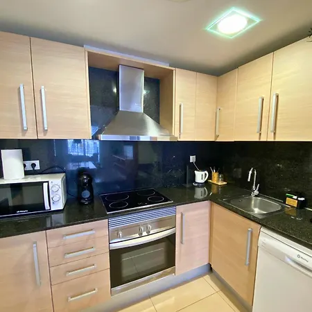 Daire Cozy With Parking & Swimming Pool Lloret de Mar