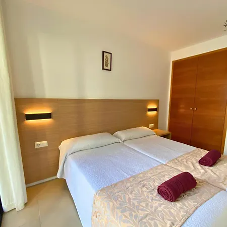 Daire Cozy With Parking & Swimming Pool Lloret de Mar